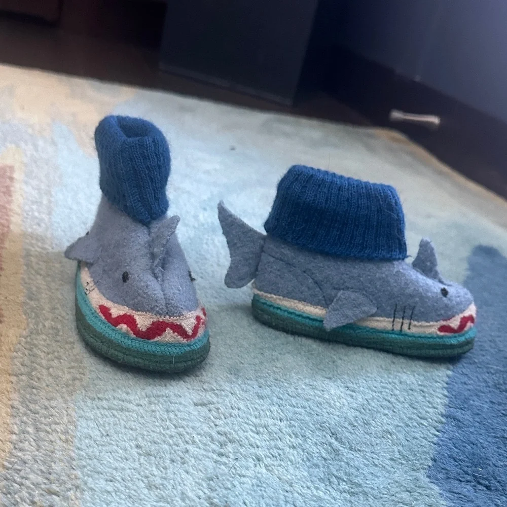 Garnet Hill Shark Slippers for Kids - Blue and Gray